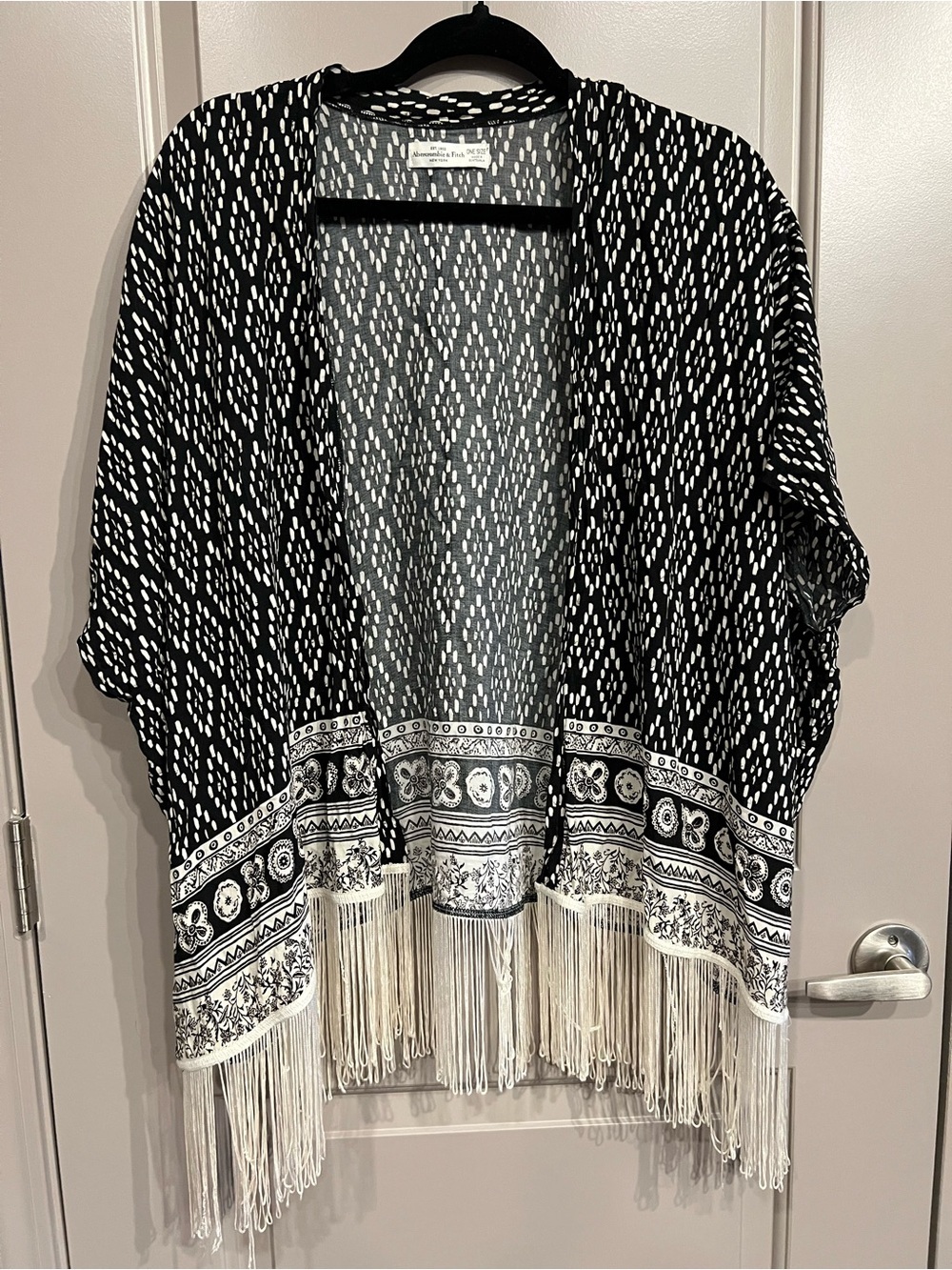 Abercrombie & Fitch Black and White Fringe Kimono Cardigan